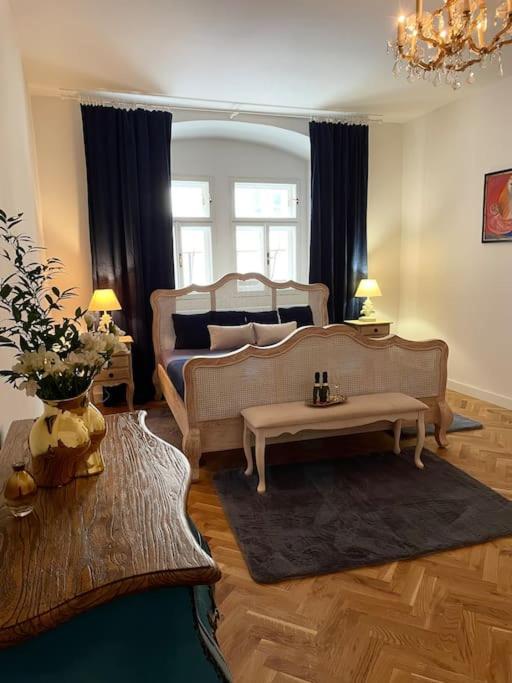 Historical Zaffir House - Market Square Levoča Екстериор снимка