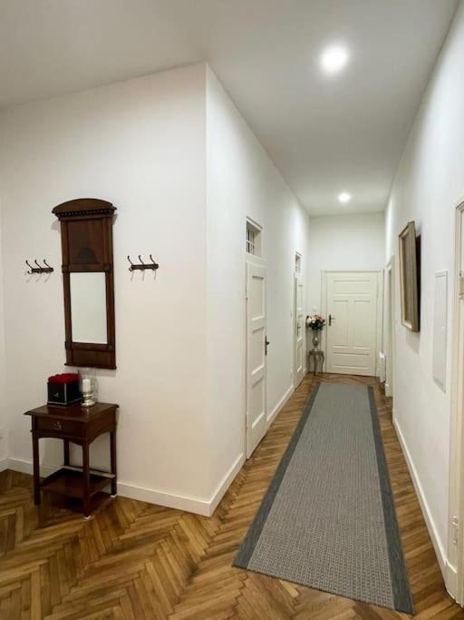 Historical Zaffir House - Market Square Levoča Екстериор снимка